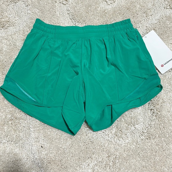 Lululemon LR Short 4” - Picture 1 of 5